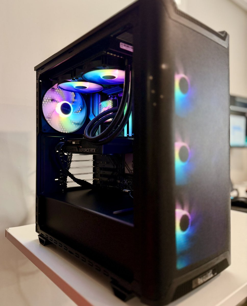 StinceBuilt's tweet photo. Rise &amp; Shine, Gamers! 🌞 https://t.co/TLK22NEaE1