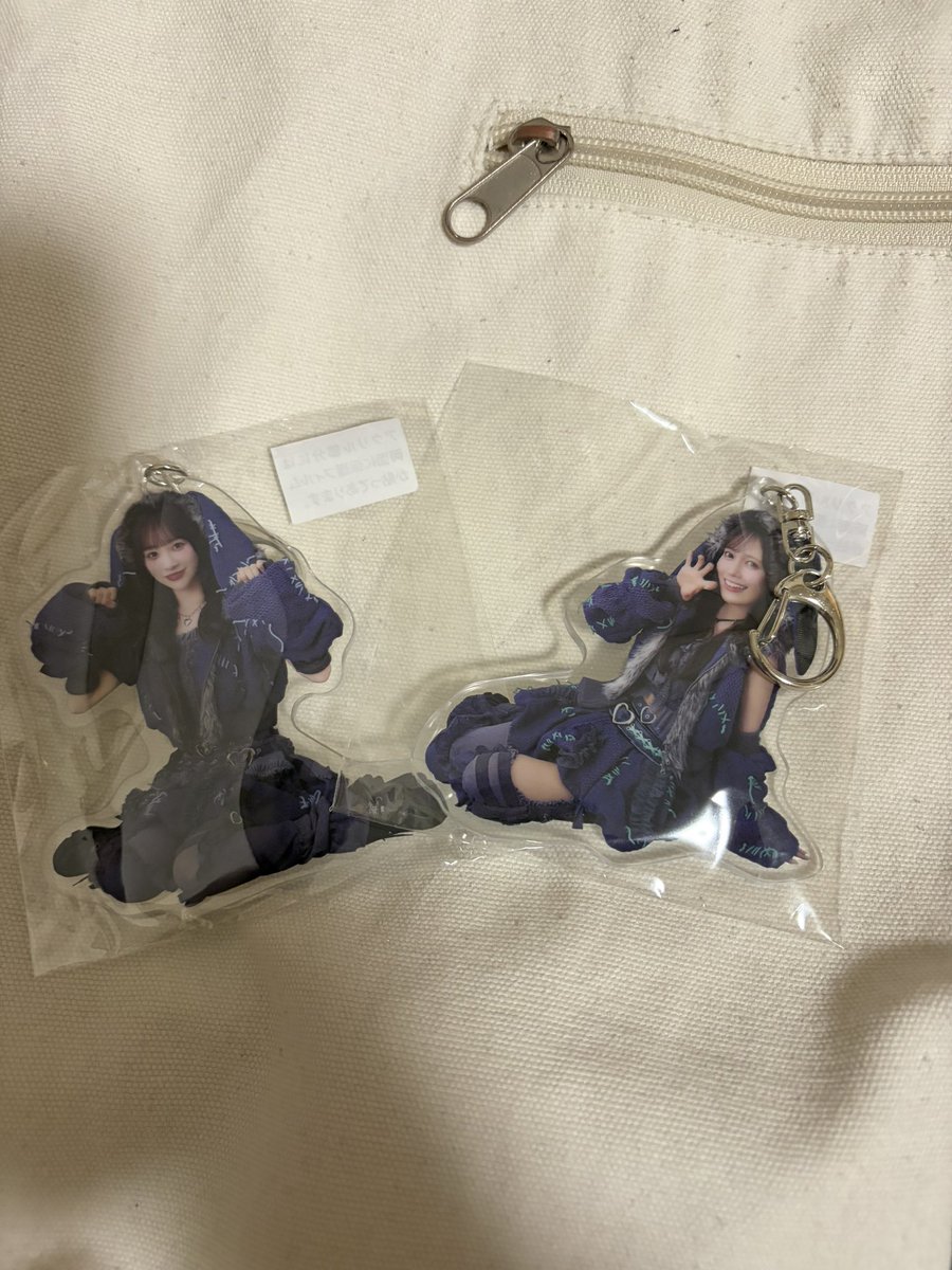 joy_4141's tweet photo. 後輩と事前物販へ〜 https://t.co/dVKHYxAf2J