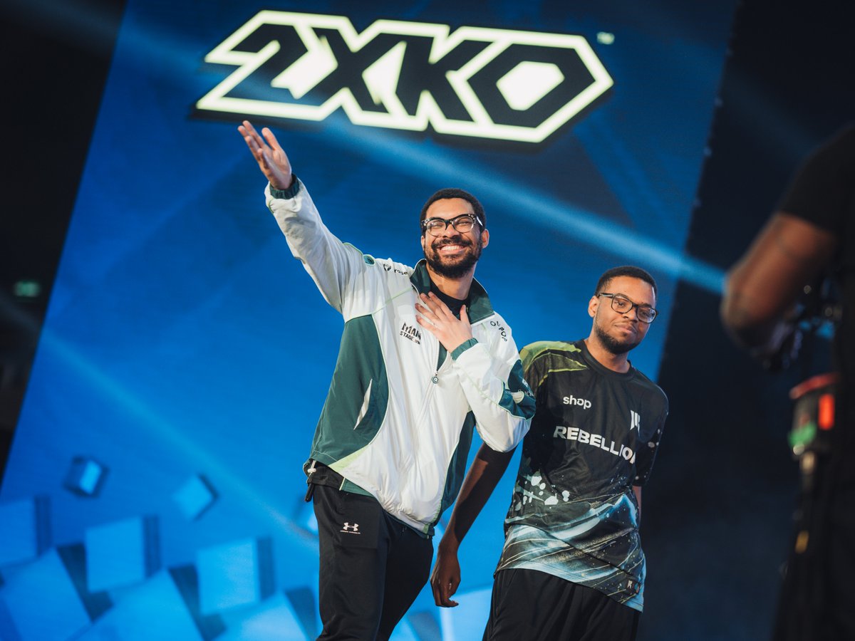 CarmPictures's tweet photo. J'ai eu la chance de pouvoir participer en tant que photographe à la dernière @2XKOFR à l'@Evo_France 

Un petit pincement au coeur de voir la page se tourner, mais ce fut un réel plaisir d'avoir pu suivre tous ces événements entouré de la commu française. 

Un grand merci à @Four_McCloud, @Lamsla1 et @planeswalkr pour la confiance et cette magnifique opportunité. 

(Et S/O à l'équipe de folie @baka_amutchi, @_Firestxne, @B00BI_, @LaChaineDeVic & @rskad 🫶)