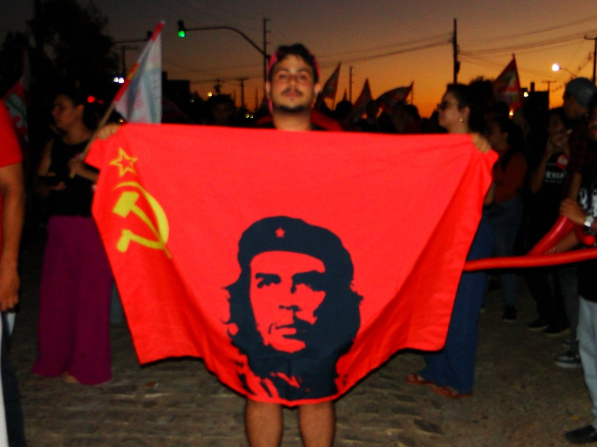 dudalol_'s tweet photo. Seja marginal, seja herói! https://t.co/MCQrD85HoP