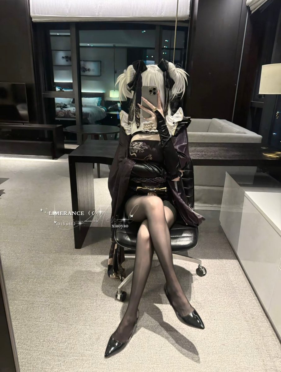 iYu0612's tweet photo. 对着我的照片射出来了 那就是我的人了 https://t.co/SvIRTiEPly