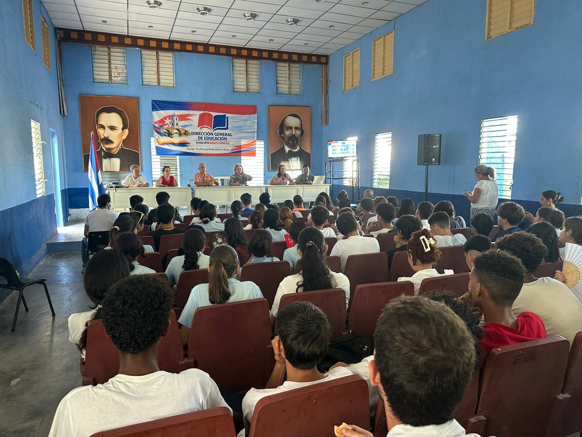 GomezWrete89250's tweet photo. Se desarrollan acciones de Formación Vocacional y Orientación Profesional en la Educación Preuniversitaria, de conjunto con la facultad de Ciencias Técnicas y Económicas de la universidad de #SanctiSpíritusEnMarcha https://t.co/4Y6ZsYjTts