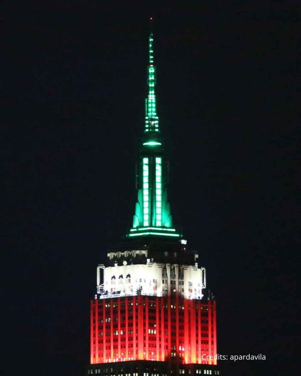 ItalyinUS's tweet photo. 🇮🇹🇺🇸  Just beautiful in green, white, and red! Bellissimo!
On Monday, the iconic Empire State Building in New York was illuminated in the colors of our Tricolore Italian flag to celebrate Italian American Heritage Month and Columbus Day. 
Ciao NYC! https://t.co/CL6ZaPOAXl
