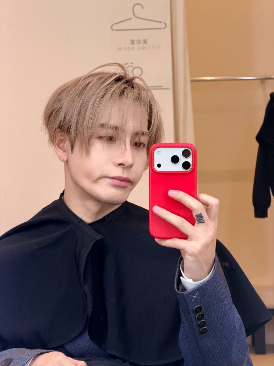 jacksonwangarab's tweet photo. تحديث حساب Selfish Animal جاكسون و ويبو 🍓

"أكتوبر 🎞️ الجزء الأول"

"تمارين بالأوزان"

"💨🏃🏻 مع G"

"مرة أخرى"

"نعم"

"أنا ذاهبة إلى غرفة الساونا"

"اجتماع الوالدين كمنظمين رسميين للحفلات"

"غرفة نومي"

"تصوير / تصوير فوتوغرافي"

"شعري طويل"

#JACKSONWANG
#王嘉爾
#잭슨
#JacksonWangXRocNation
#THANKYOUJACKSON
#JacksonWangxMaybach