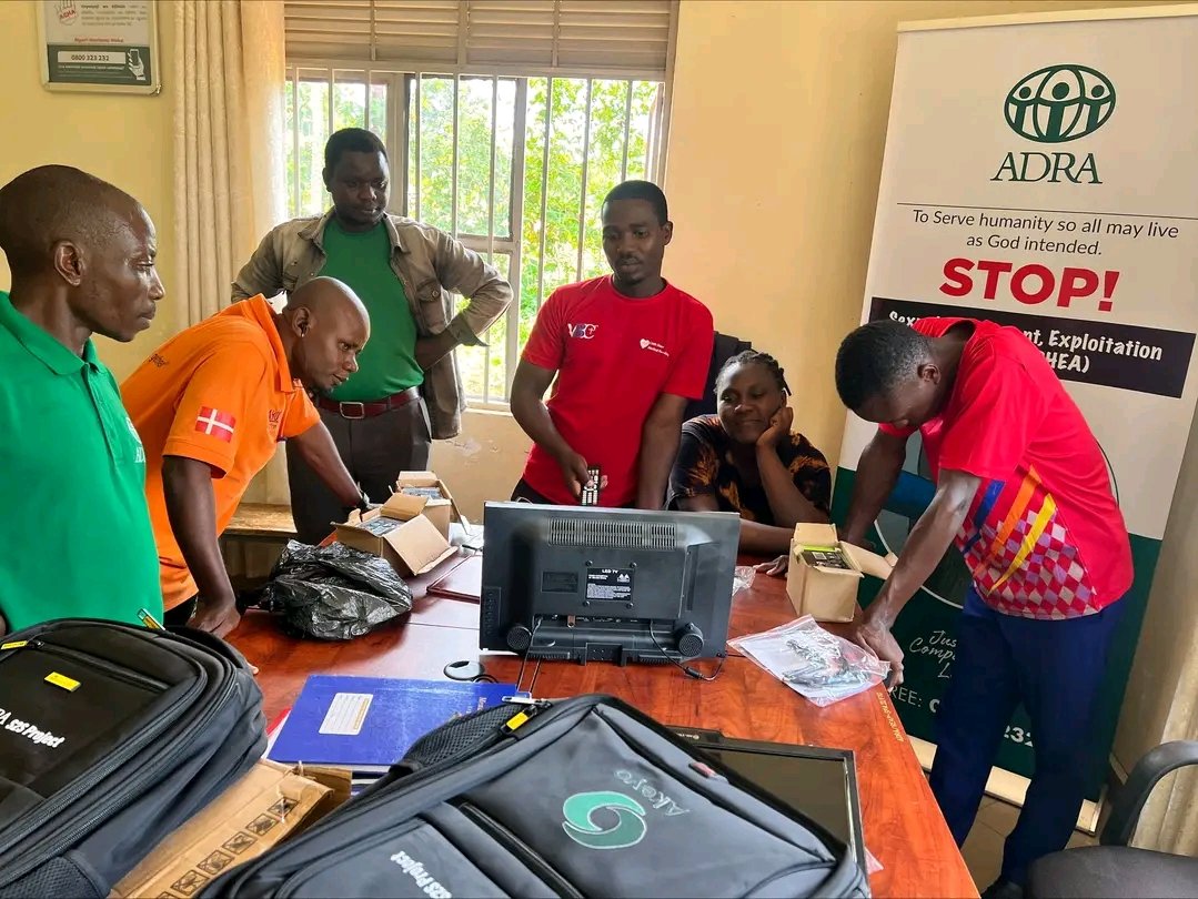 ADRA_Uganda's tweet photo. Powering Climate-Smart Agriculture in Kyaka II & Rwamwanja! βοΈπΊ
Read the story: https://t.co/KA5Hb5VZUC
β#ClimateSmartAg #ADRAUganda #Akeyo #FAHUFoundation #KyakaII #Rwamwanja #CommunityFinance #FinancialInclusion #S2SProject #DigitalInnovation https://t.co/OuRhdoxtvB