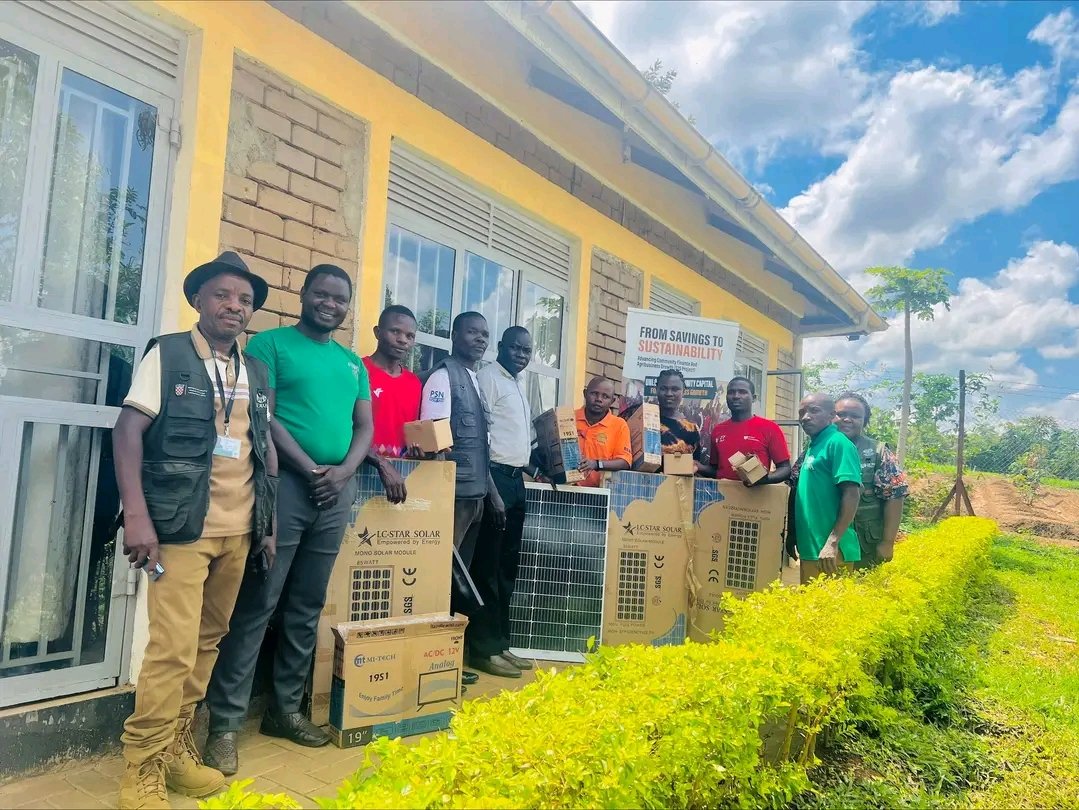 ADRA_Uganda's tweet photo. Powering Climate-Smart Agriculture in Kyaka II & Rwamwanja! βοΈπΊ
Read the story: https://t.co/KA5Hb5VZUC
β#ClimateSmartAg #ADRAUganda #Akeyo #FAHUFoundation #KyakaII #Rwamwanja #CommunityFinance #FinancialInclusion #S2SProject #DigitalInnovation https://t.co/OuRhdoxtvB