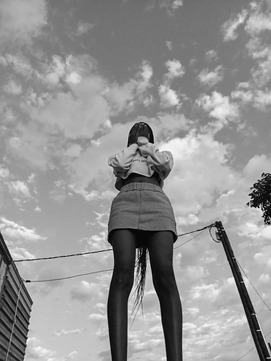 TOKYOXon's tweet photo. Black and white  🥳
Damn am in love with myself 😫🥵 https://t.co/tVMMCXS4qd