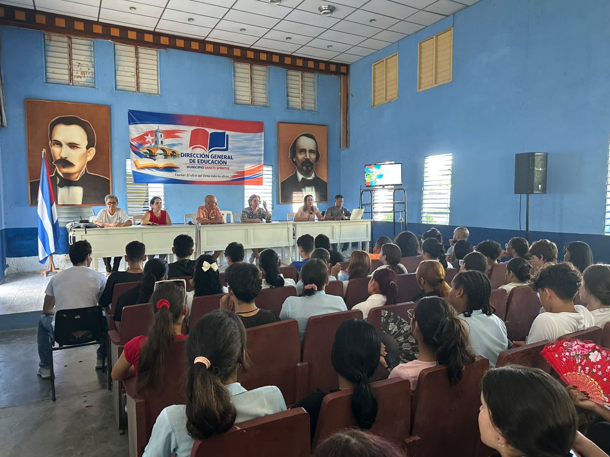 GomezWrete89250's tweet photo. Se desarrollan acciones de Formación Vocacional y Orientación Profesional en la Educación Preuniversitaria, de conjunto con la facultad de Ciencias Técnicas y Económicas de la universidad de #SanctiSpíritusEnMarcha https://t.co/4Y6ZsYjTts