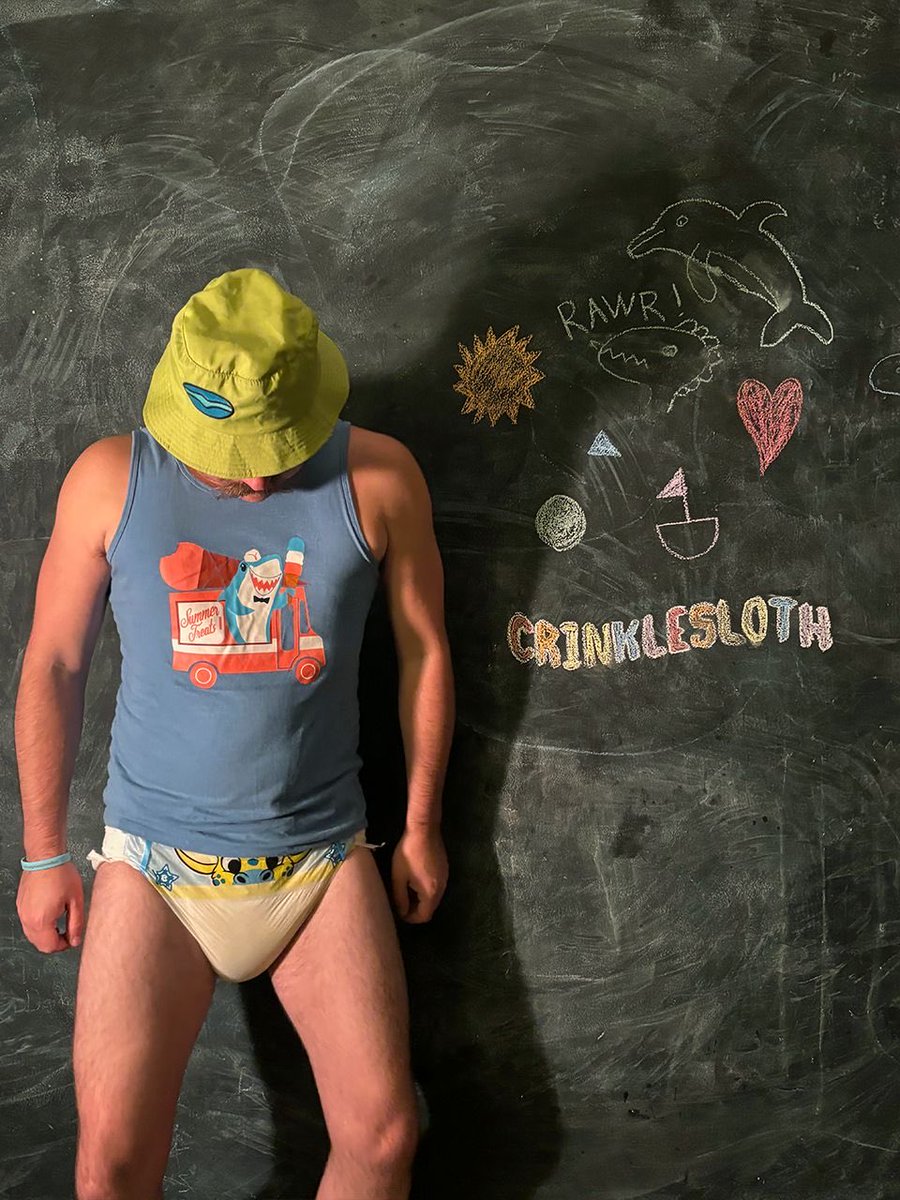 Crinklesloth's tweet photo. Daddy's big strong soggy boy ๐ช
Shout out to anyone who knows where my hat is from ๐
#diaperboy #dlboy #diaperlover #abdl #adultbaby #littlespace #abdllifestyle #abdlcommunity https://t.co/lXlTYr7Mkd