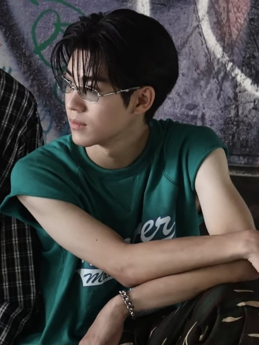 mfridxy's tweet photo. เฮียภูมิดิวะ ! 🛹 
                       ; #Almondbabybigboy https://t.co/ufq5IOuT5B