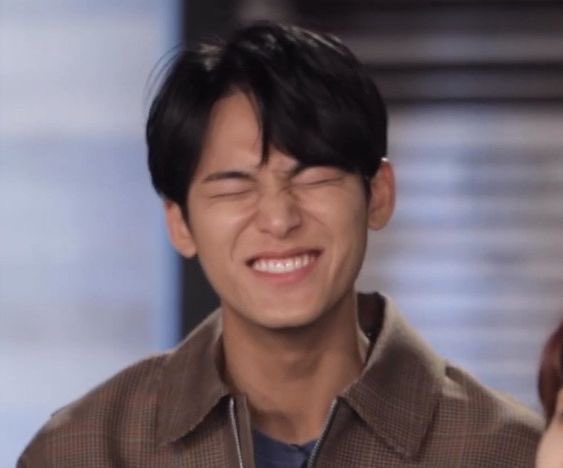 mingyuheaven's tweet photo. mingyu’s nose scrunch https://t.co/4VWGMZMKNo