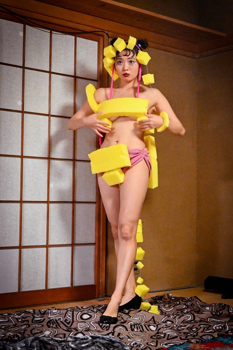 MaikaFujii's tweet photo. SpongeQueen SquarePants

Sponge magician Naka
Photo director Yuka
project KatoKatoKa https://t.co/hM5D16XVHH