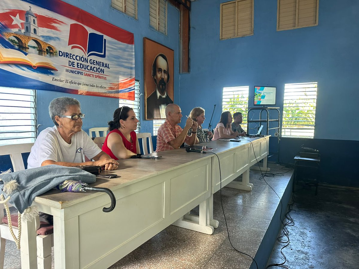 GomezWrete89250's tweet photo. Se desarrollan acciones de Formación Vocacional y Orientación Profesional en la Educación Preuniversitaria, de conjunto con la facultad de Ciencias Técnicas y Económicas de la universidad de #SanctiSpíritusEnMarcha https://t.co/4Y6ZsYjTts