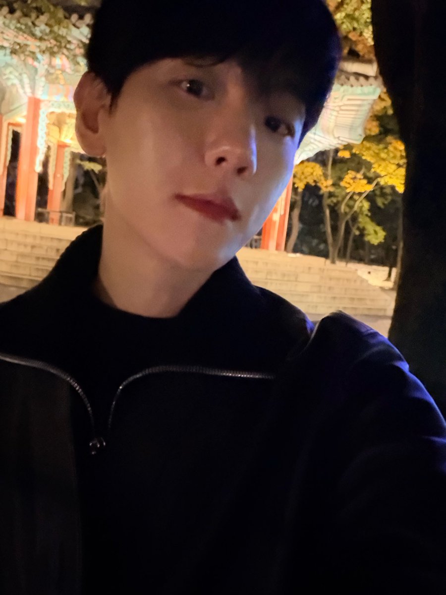 qtpiebyunbaek's tweet photo. 261014 BAEKHYUN FROMM #큥이프롬 https://t.co/2V3BFc38et