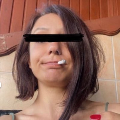 yelsiz's tweet photo. ben de elimi taşın altına koymak isterim pp'si #NewProfiePic https://t.co/GOfGRdKD4k