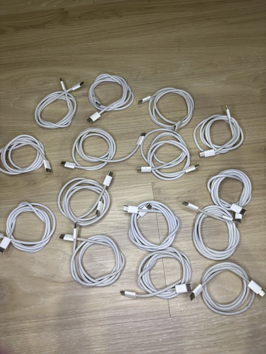 brmaybunny's tweet photo. ของแท้ทุกเส้น🍎🍎
สามารถเลือกเส้นได้
สายชาร์จ c to c
📌เส้นล้ะ 389- ราคารวมส่งแล้ว
#ส่งต่อสายชาร์จ #ส่งต่อapple #สายชาร์จlightning #ส่งต่อมือถือ #สายชาร์จไทป์c #ctoc #type-c https://t.co/6Mx5rulTcM