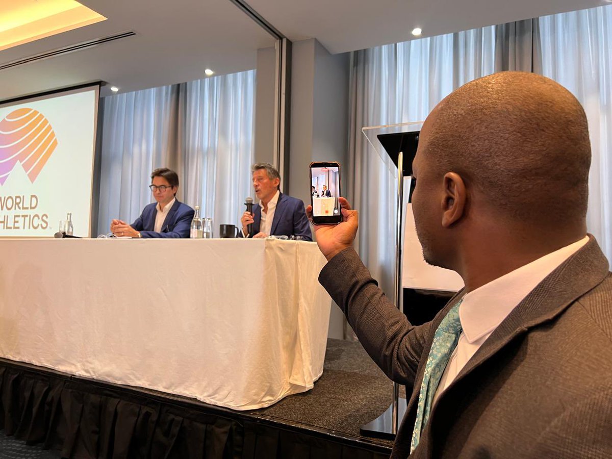 KWALANDA's tweet photo. World Athletics President Sebastian Coe Wednesday morning held a media briefing in Nairobi. We should expect more of these visits all the way to the 2029 World Athletics Championships.  You should also expect to see me more kwa ground than in studio.
📸 courtesy of @ayumbayodi https://t.co/p5z4lfbawg