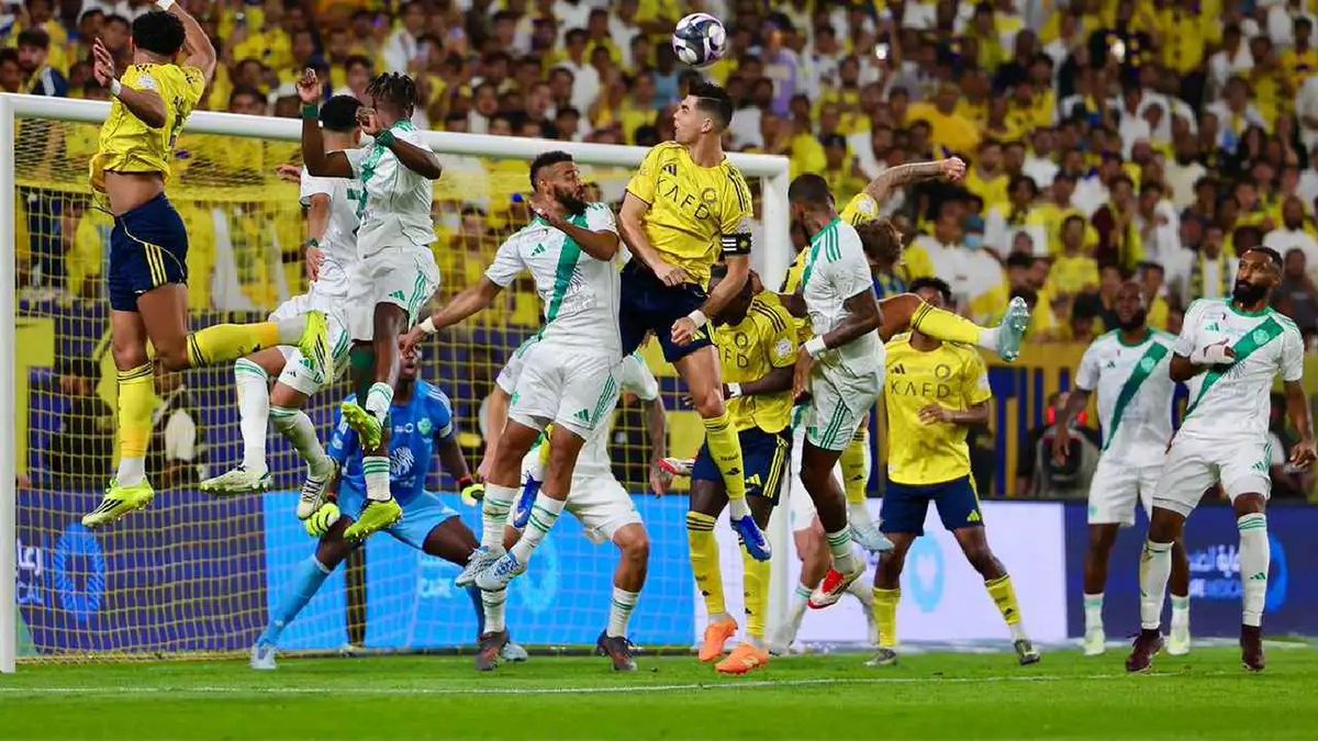 Arab1vision's tweet photo. رابطة الدوري السعودي للمحترفين تعلن تعديل موعد مباراة النصر 
والأهلي في الجولة التاسعة من دوري روشن لتقام يوم السبت 6 
مارس 2027 لأسباب لوجستية وتنظيمية ولضمان فترات الراحة 
المناسبة للفريقين
#دوري_روشن #النصر #الأهلي #الدوري_السعودي https://t.co/TY418ez6zs