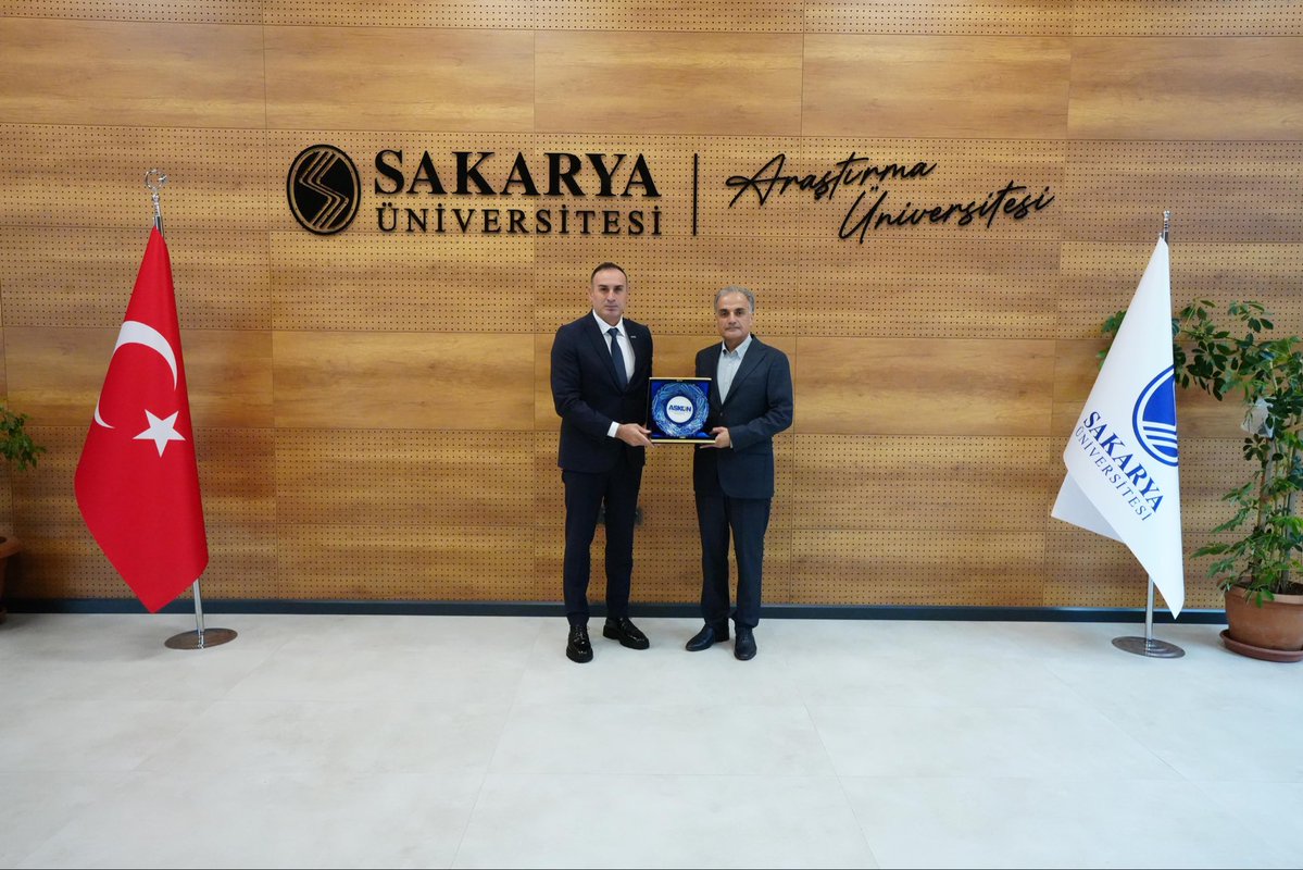 ProfDrHamzaAl's tweet photo. Anadolu Aslanları İş Adamları Derneği Sakarya Şube Başkanı Sayın Halil Erol ve beraberindeki misafirlerimizi üniversitemizde ağırladık. 

Nazik ziyaretleri için kendilerine teşekkür ediyorum. https://t.co/YPsiAq3wQY