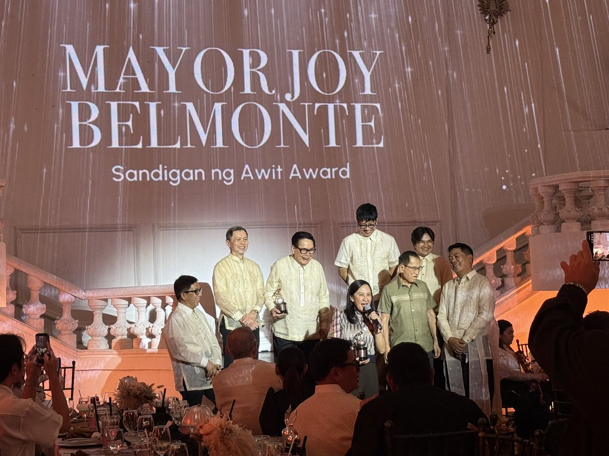 mjfelipe's tweet photo. LOOK: SB19, accepted by Cholo Santiago from Sony Music Philippines, was also awarded Global Impact Award as well as Cup of Joe. 

Recording engineer Angelo 'Angee' Rozul was also recognized and Quezon City Mayor Joy Belmonte who was given the Sandigan ng Awit Award. 

Mayor Belmonte announced that the Quezon City government is working on having an OPM Museum.