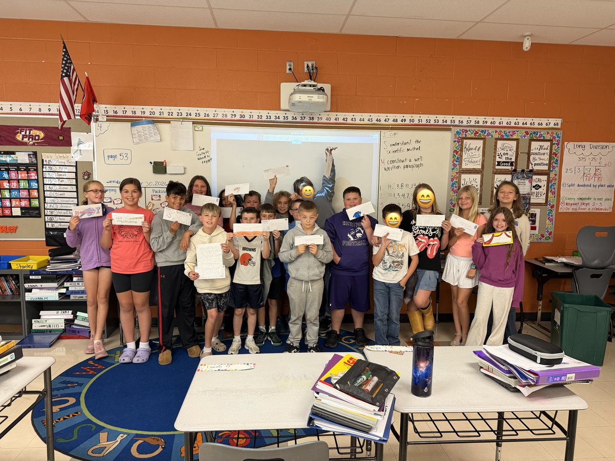 KeystoneSchools's tweet photo. Signed, sealed, delivered! We're bringing Writing into Math class! Our 5th graders wrote letters, addressed envelopes, and sent off words of encouragement to their NFL teams from our NFeLementary draft. 🏈 https://t.co/fCCnsqA3hq
