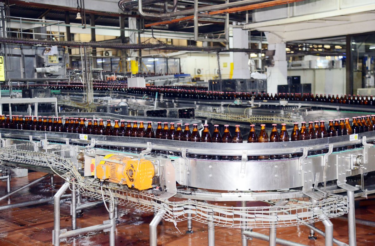 NBLUganda's tweet photo. Cheers to 75 years of growing together, Uganda! 🥳🍻
We’ve officially launched our anniversary celebrations at our Jinja Brewery under the theme #BeerAndMore.
Since 1951, our journey has been about more than beer; it’s about creating opportunities and growing alongside Uganda.
#NBLat75 #AFutureWithMoreCheers