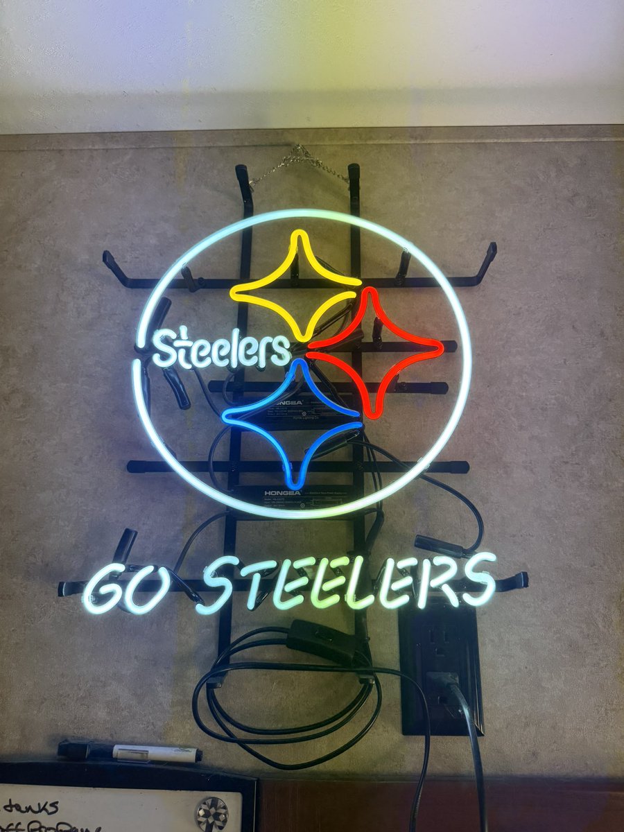 MattGinn's tweet photo. @shytaylaa Steelers!!!!!! https://t.co/8aTlcID0Wf