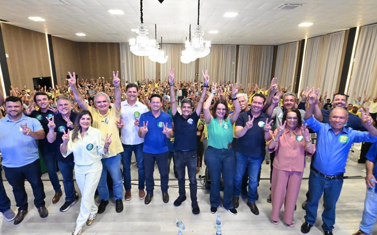 Haaaysb's tweet photo. 🚨 MOBILIZAÇÃO NA BAHIA! ACM NETO REÚNE LIDERANÇAS EM APOIO A FLÁVIO BOLSONARO

A prefeita de Vitória da Conquista participou da articulação, que reuniu vereadores, lideranças políticas e apoiadores do grupo no interior baiano. https://t.co/Pi5GPbHufZ