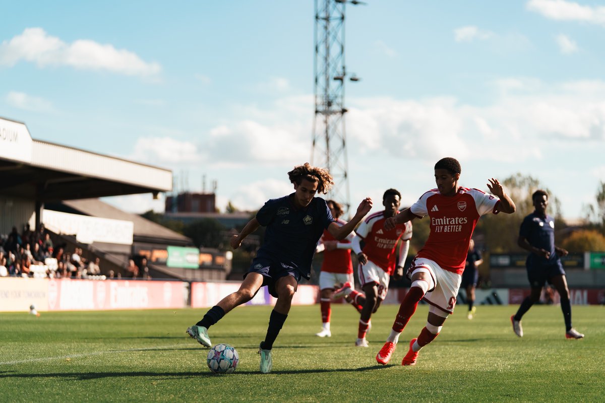 loscacademy's tweet photo. 𝑼𝒏𝒆 𝒗𝒊𝒄𝒕𝒐𝒊𝒓𝒆 𝒄𝒐𝒍𝒍𝒆𝒄𝒕𝒊𝒗𝒆 👊✅

Retour en images sur le succès de nos jeunes Dogues hier face à Arsenal en Youth League (2-3) 🔙📸

#ARSLOSC https://t.co/aky3RUu9mv