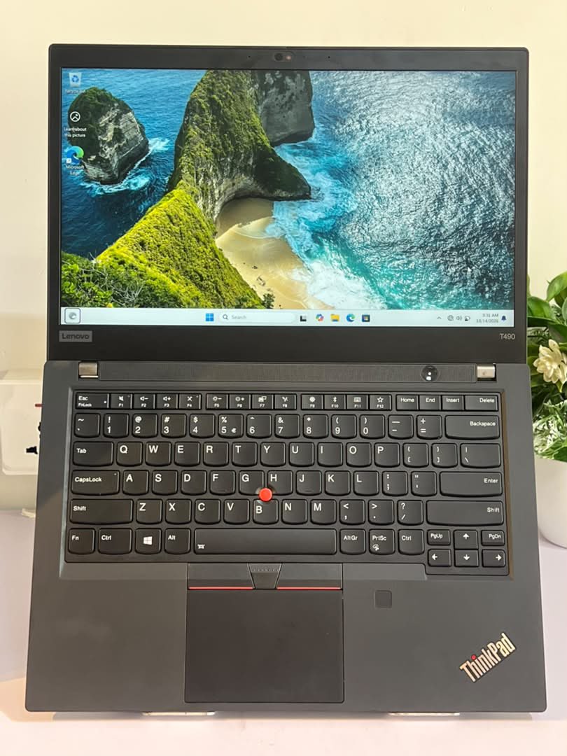 YarryTech's tweet photo. 💻 Lenovo ThinkPad T490 Business Pro Laptop

✨ Premium Business Performance | Reliable &amp; Professional

PIntel Core i5-8365U 8th Gen
16GB RAM
256GB SSD
14-inch Business Display
 
0592498310
#yarrytech #yarrytechgh #laptop https://t.co/xZgDTsERyT