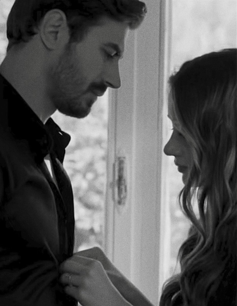 ssaltycherries's tweet photo. when the chemistry is chemistrying 🫠 https://t.co/90RAEKaLW2
