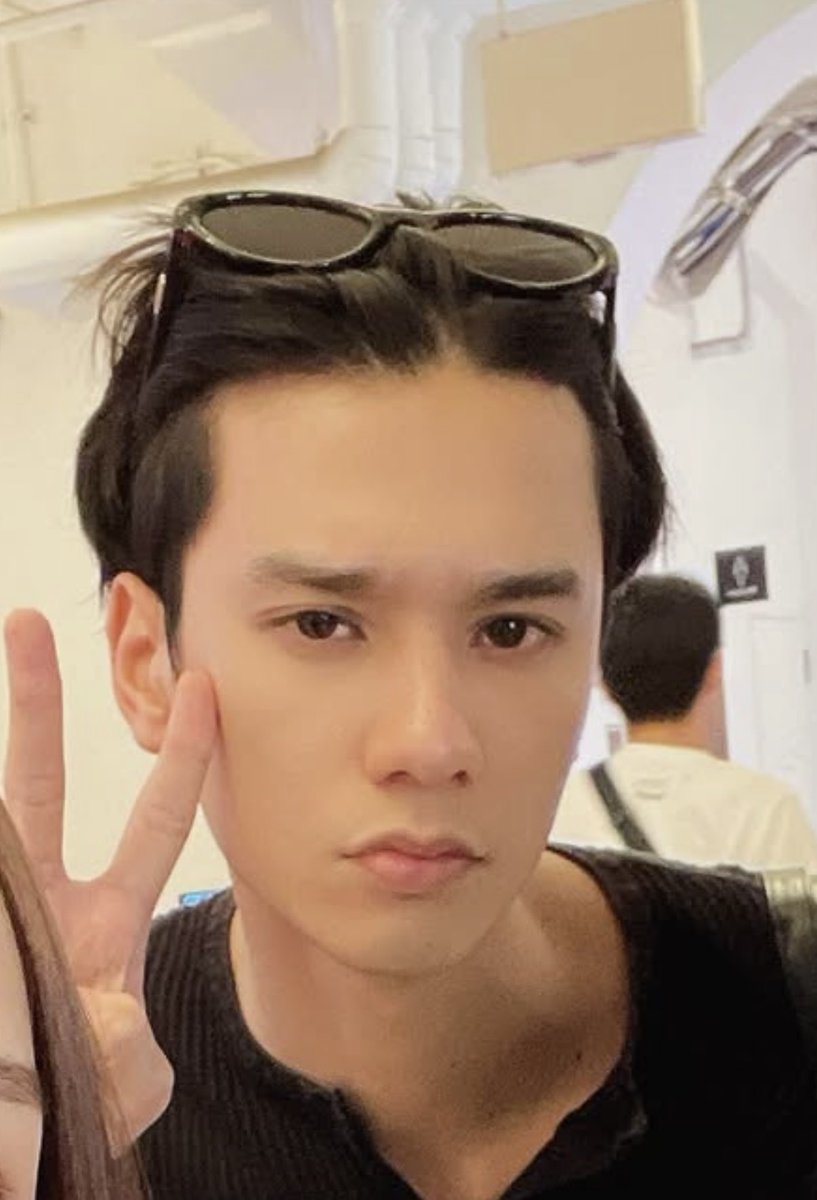 mynymild_'s tweet photo. หน้าเหมือนกันอีกล่ะ 5555555555 https://t.co/fKPYJ07qB3