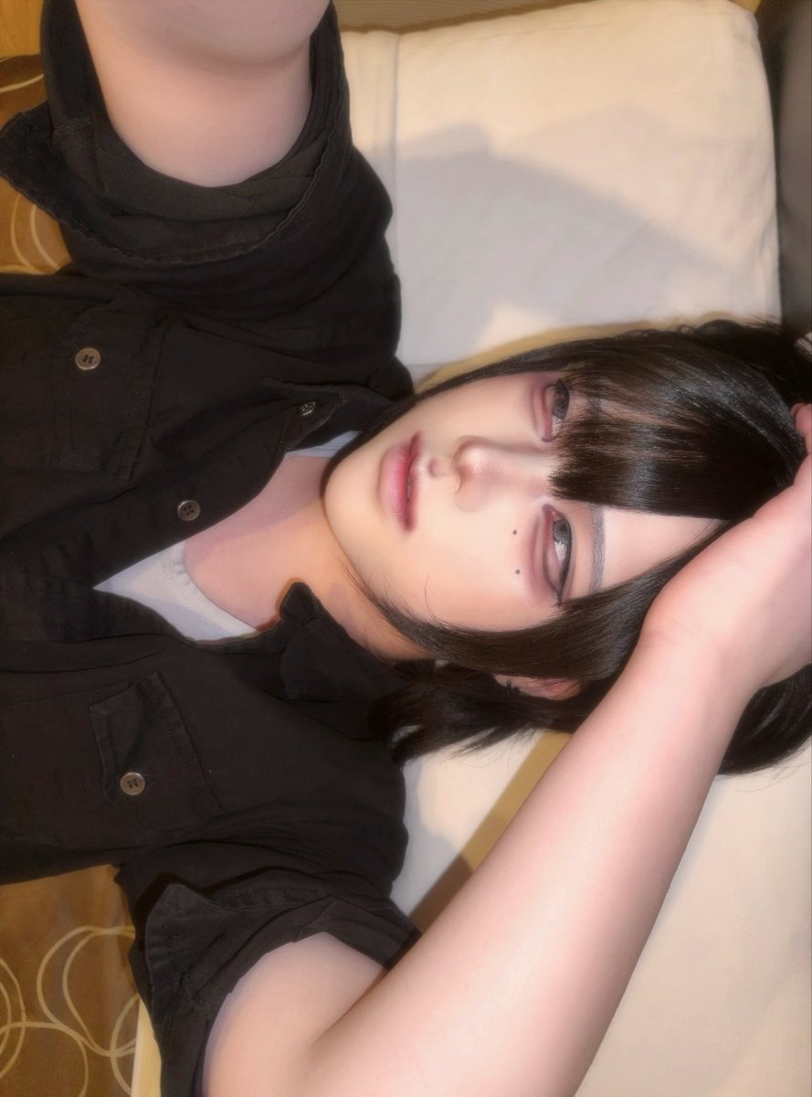 i_1dd_'s tweet photo. 眠いの？ https://t.co/lj4Z4oBKam