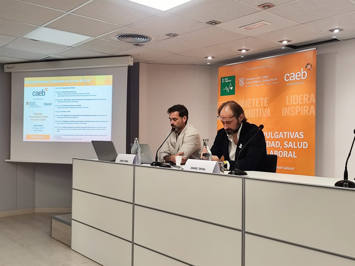 CAEB's tweet photo. 🧠 SALUD PSICOSOCIAL Y BIENESTAR EN LA ERA DE LA IA⬇️

Hoy en CAEB, nueva jornada para reflexionar sobre los #retos que plantea la #salud #psicosocial en las empresas y la importancia de integrar el #bienestar de las #personas en la #estrategia empresarial.

En un entorno marcado por la transformación digital y la #inteligenciaartificial, cuidar de las personas es también invertir en compromiso, productividad y competitividad empresarial.

🎤Durante la jornada hemos contado con las aportaciones de destacados profesionales que han compartido conocimiento, experiencias y buenas prácticas:

🔹 Jorge Tubío, CEO de #Beon y #Mentallylab , sobre la conexión entre salud psicosocial y estrategia de bienestar empresarial.

🔹 Daniel Tapial, Business Development Director de #FullAudit, sobre bienestar emocional e ISO 45001.

🔹 César Gamio, CEO de #Dharma Wellbeing, sobre liderazgo y adaptación en la era de la inteligencia artificial.

🔹 Asier Arriaga, Global Manager de Comply en #Affor Health, sobre inteligencia artificial y salud mental en el trabajo.

🔹 Angélica Rojo, Senior Manager Health & Safety Inclusive Collection EAME South en @hyatt , sobre la gestión práctica de los aspectos psicosociales en la empresa.

🔹 @drapuiggros Puiggrós, fundadora y CEO de @iki_health_group, sobre salud femenina, para avanzar hacia una gestión más integral de la salud laboral.

🔸La jornada ha contado también con la participación de Coloma Capó, directora del Instituto Balear de Seguridad y Salud Laboral #IBASSAL

🌟Desde CAEB seguimos trabajando, con el apoyo del #IBASSAL, para promover un modelo de empresa segura, saludable y sostenible, en el que la prevención, el bienestar y la gestión de las personas ocupen un lugar estratégico.

👏Gracias a @beon_red y Full Audit por la colaboración prestada en la organización de esta jornada! Seguimos!

#CAEB #CAEBprl #SaludLaboral #EmpresaSaludable #Bienestar #Baleares