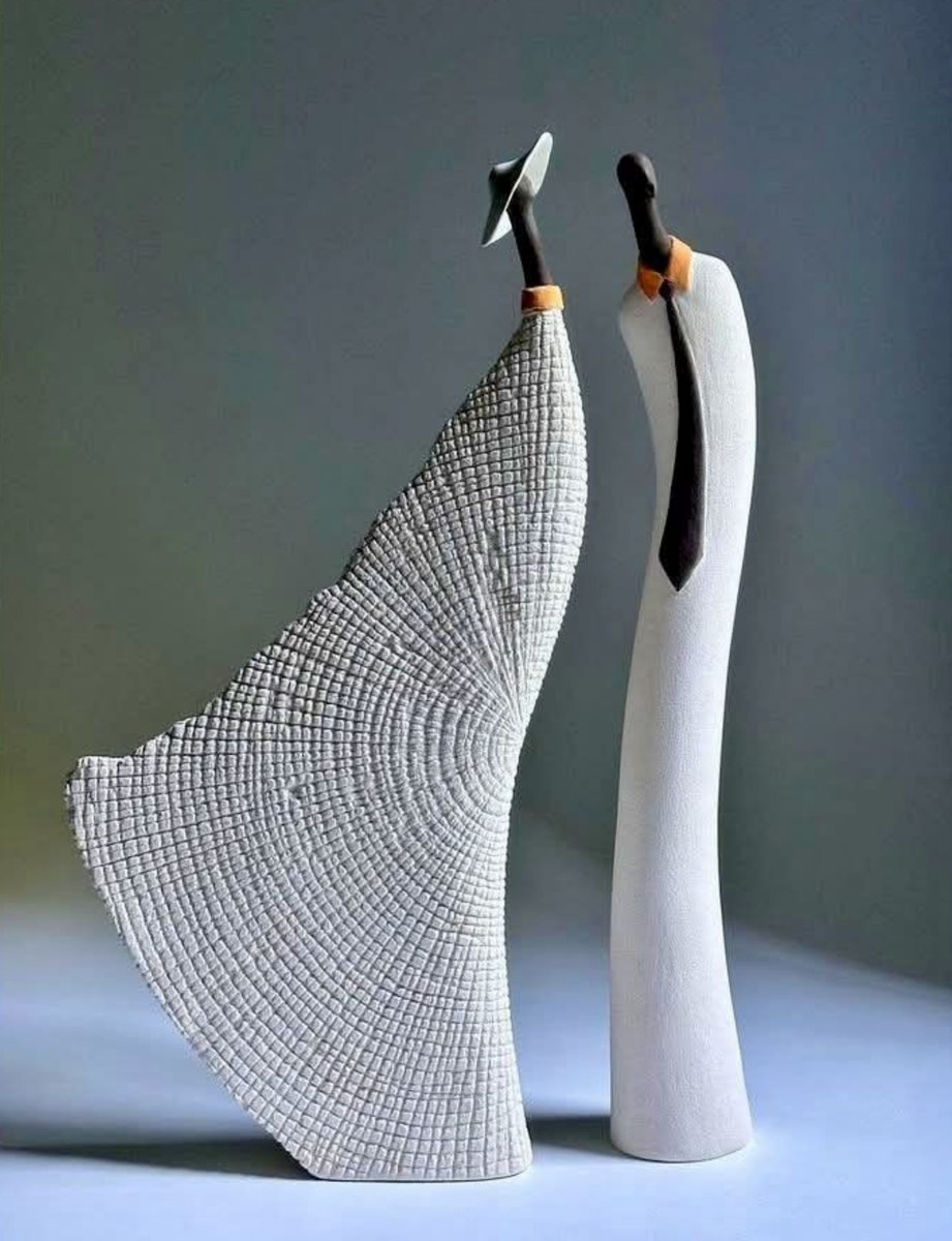 Fashionboy1st's tweet photo. Ceramic sculptures; soft architecture. https://t.co/x7fh6tvTkz