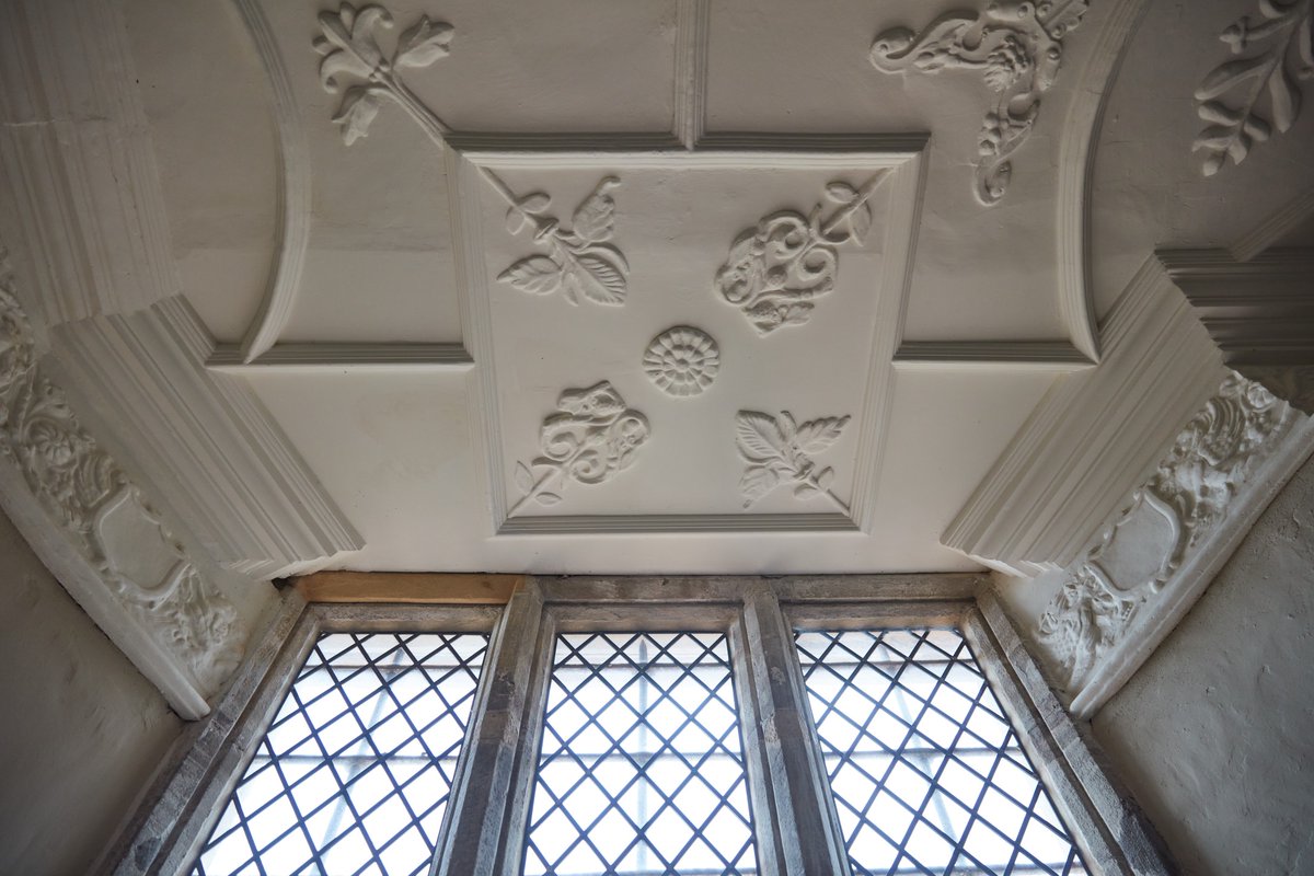 JonathanRhind1's tweet photo. This window in the parlour of a Grade I listed manor house had previously been covered. Part of the extensive conservation works to the house involved reinstating the original window alongside the beautiful decorative ceiling plasterwork. #historichouses #conservation https://t.co/rv3mEvqG5M