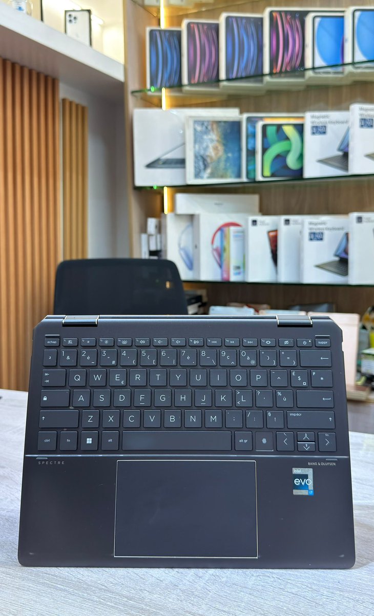 TechShackHQ's tweet photo. *HP SPECTRE 14-EF0XXX*

CORE I7 12TH GENERATION
•13.5” 3K2K OLED
•GRAPHICS: INTEL IRIS XE (16GB SHARED) •32GB RAM LPDDR4X (4266MHz)
•2TB NVME SSD
•KEYBOARD💡
•FINGERPRINT
•FACE ID
•TOUCHSCREEN 
•X360 
•BANG & OLUFSEN QUAD SPEAKERS
•INTEL EVO
•WINDOWS 11 PRO
•Charger 🔌 

GHC: 9k
☎️0241636577
