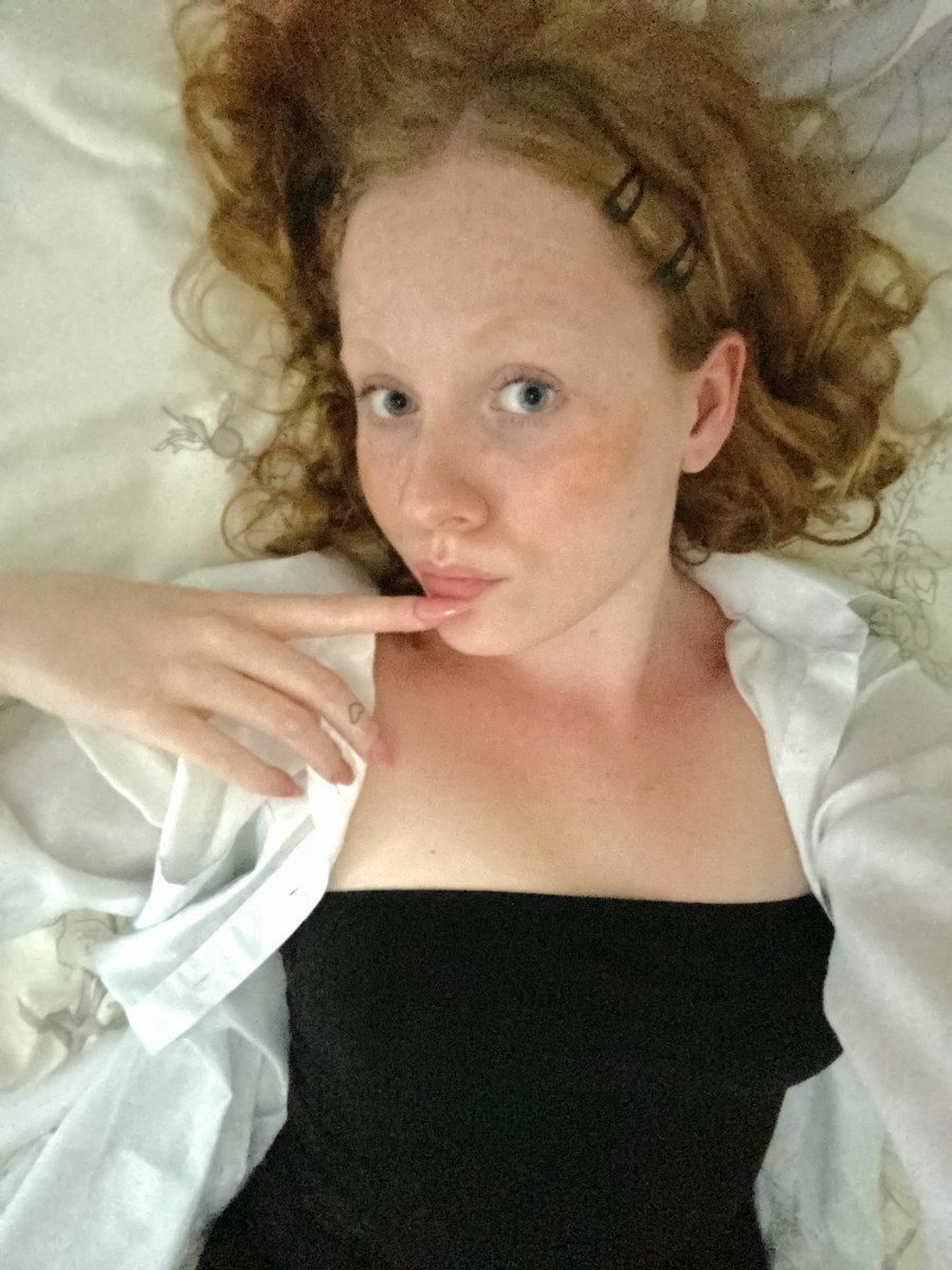 minxiebunny's tweet photo. 🪽🐈🪽 #selfietwt #filmtwt #moots #moothunt #friendshiptwt #promotwt https://t.co/xTxH1JI5lu