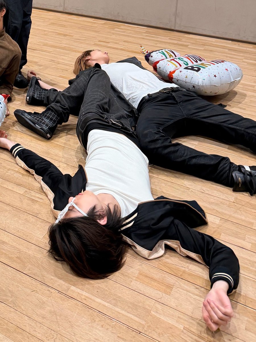 08zsync's tweet photo. SUMPAH YAAA MARHOON😭😭 https://t.co/oVI5uBVIyx