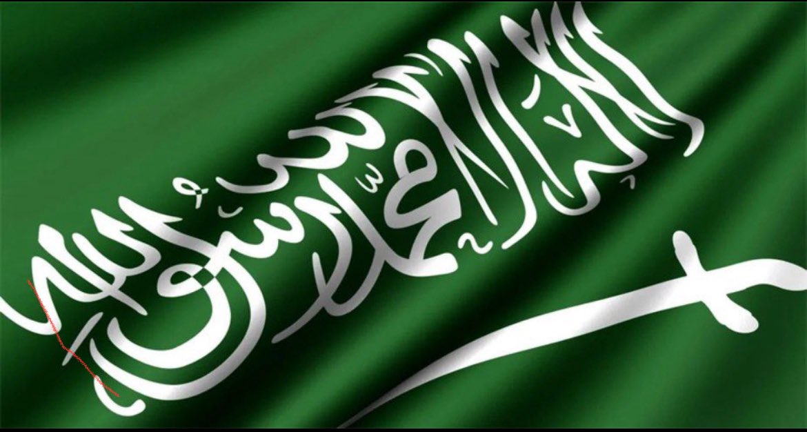S__break's tweet photo. دون  البلاد   ودون   حكام   البلاد
الروس  تدجر  والسيوف  مجرّده

حنا فزوع  الموت  خلان  الجهاد 
اليا احتمى راس المجوس نبرّده

عاد انت يالحوثي تبى تصبح رماد
اجمع شعور  الخوف  والا  فررده

واللي  يوردك   الذخايره   والعتاد
نبى  على  حوض   الهلاك   نورده

المملكه  مهد   النبوّه    والرشاد
ماهيب  مهد   الزمره   المتمرده

دارً  حميناها  على  ظهور  الجياد
يوم الجموع من الجموع مشرّده

ونبقى لها  نصره ليا   يوم   التناد
ماهمنا  حلف    العدو    ومقرّده

الجيش عانه ينسف رقاب الفساد
والطايرات      محلّقه     ومغرّده
#السعودية