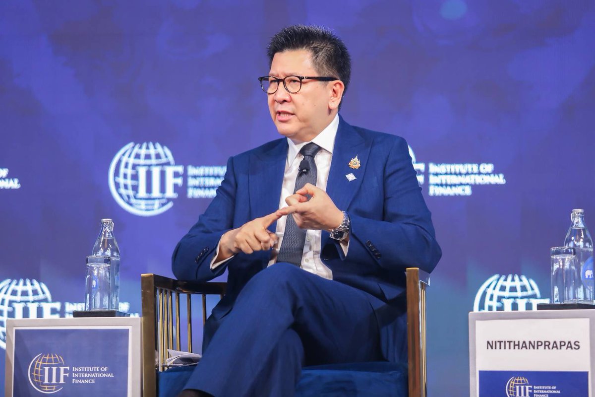 preemcot's tweet photo. ‘เอกนิติ’ เปิดแผน Investment-led Growth  บนเวที  IIF! ดึงทุนต่างชาติ หนุน AI–พลังงานสะอาด–อิเล็กทรอนิกส์ขั้นสูง"  อ่านต่อที่ >>> https://t.co/cNVDQPDJsR

 #เอกนิติ #STI #เศรษฐกิจไทย #ลงทุน #fyp #ข่าววันนี้ #IIF #AI #พลังงานสะอาด,finacenewscenter, https://t.co/fNrGNgW0xH