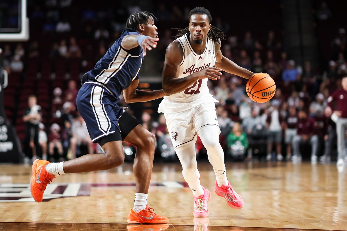 B4AOfficial's tweet photo. With standout returner Mackenzie Mgbako leading the way and 10 newcomers joining the roster, Texas A&amp;M is gearing up for matchups against Xavier and Marquette in the #Battle4Atlantis Signature Series.

Who's ready to represent the Aggies in Paradise? Be there this November! https://t.co/vyhTZ4ctlH