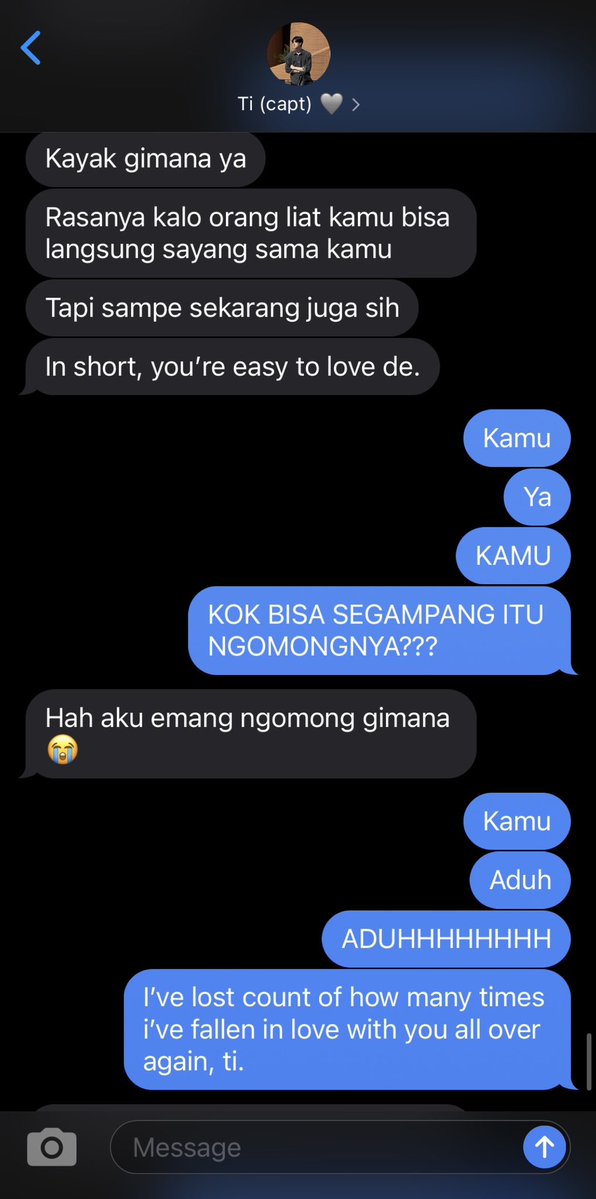 diarikesekian's tweet photo. #Dewtee one tweet au.

— Tidestra yang masih belum puas liatin foto masa kecil de.

Anchor crumbs. https://t.co/GSwz4tlEwk
