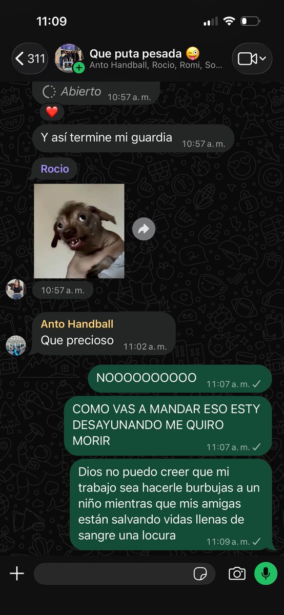 agustinavv11's tweet photo. Cuando en tu grupo de amigas hay una doctora y una técnica en emergencias no te dicen buen día te saludan así: https://t.co/F0qRehFLso