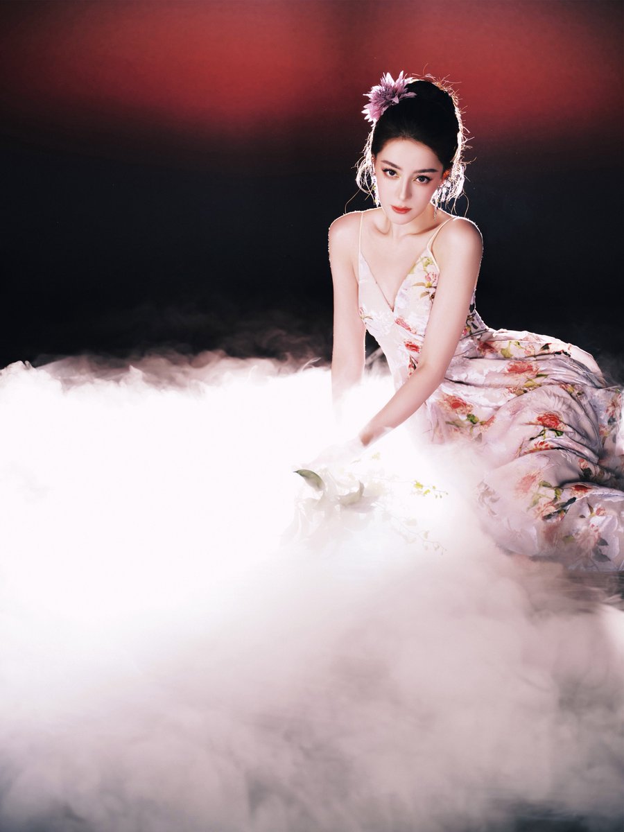 Alice_TH03's tweet photo. สตูเร่อปาอัพWeibo งานวันนี้ สวยยยยมีความหวานแต่ก็เซ็กซี่หน่อยๆ กับสตลใหม่อีกแล้วช่วงนี้ลองไปก่อน รอดูว่าจะได้สตลคนไหน

#ตี๋ลี่เร่อปา #dilraba
#迪丽热巴 https://t.co/2bwuO4uqAY