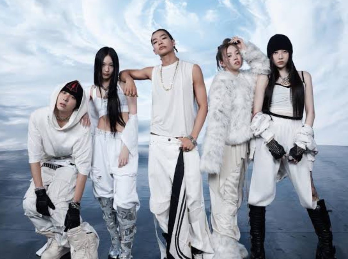 a20litecharts's tweet photo. @A2O_LITE joins ALLDAY PROJECT and ILLIT as the only 5th generation K-Pop groups to reach #1 on MelOn’s Top100 with a debut song.

#A2O #A2OLITE https://t.co/W5KN0tKZ4B