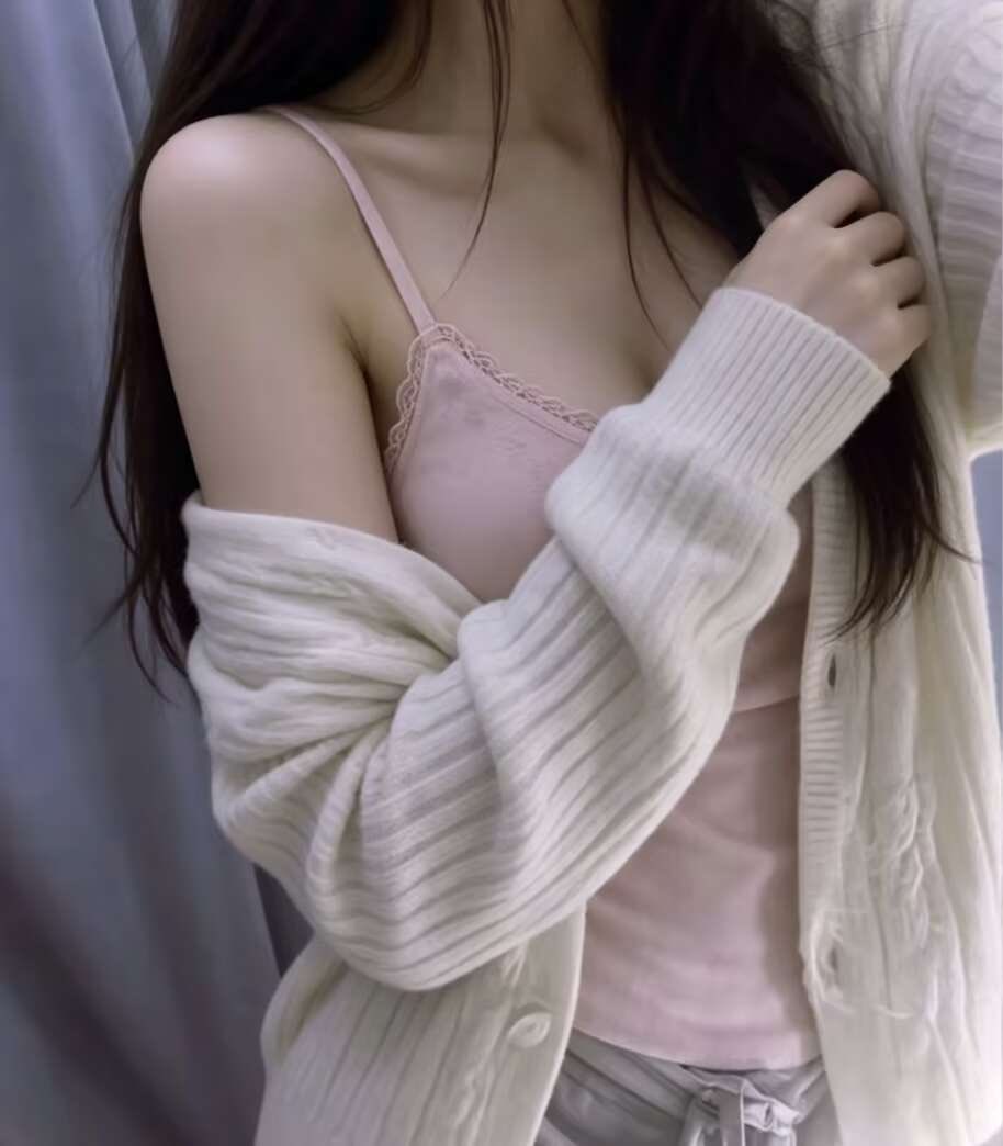angel_FP01's tweet photo. 没办法，我这个胸吵架的时候你来不及想清楚，下一个就舔过来了 #药娘 #femboy https://t.co/O65KBWDowM