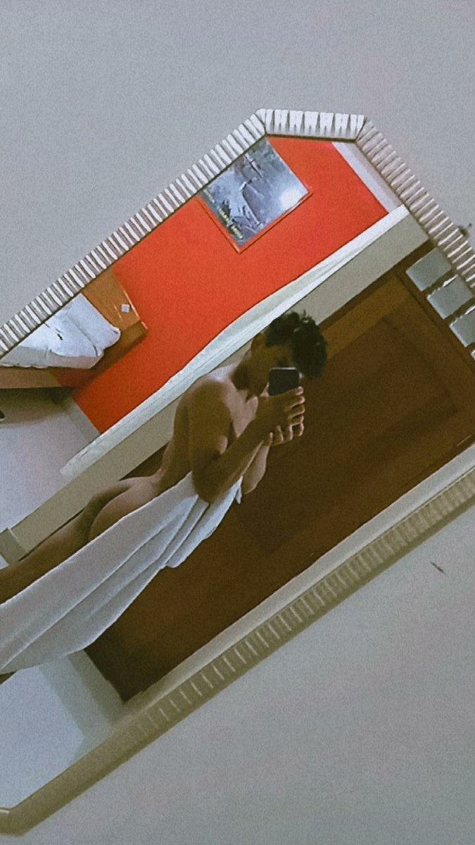 PiscoSalas43225's tweet photo. No soy mucho de nosotros mi 🍑 pero me gusto la foto 🥵🙈🍑🍆... cual prefieres #tarapoto 🌴🍒
Dale @rt para más 
#CHUDAİ 
Andamos libre y aburridos 😒 🔥.
#sígueme https://t.co/L14HnnMIgW