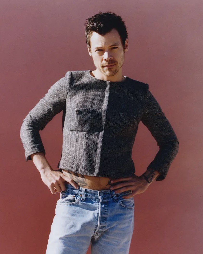 PopCrave's tweet photo. Harry Styles’ “Coming Up Roses” has been sent to US Pop Radio (Mediabase). https://t.co/tfWMp4t4dF