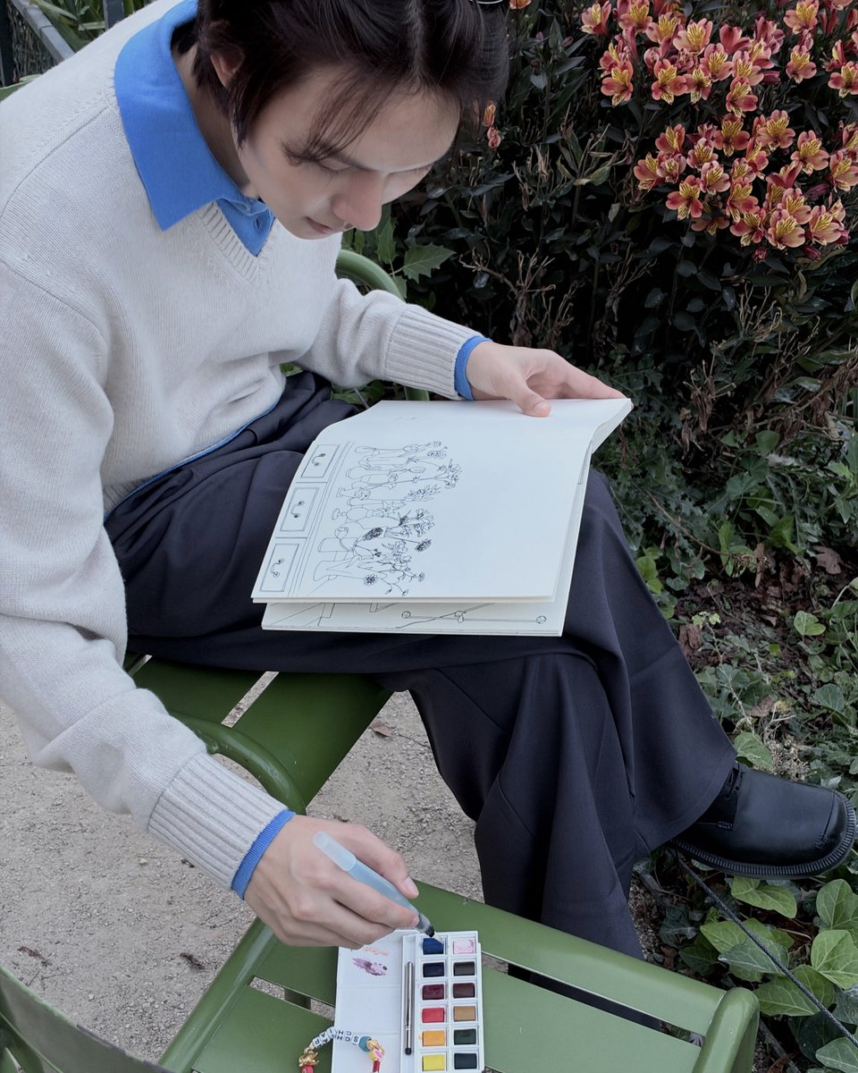 nampingnapat's tweet photo. Tuileries, me &amp; arts

#nampingster https://t.co/u3tfKg5zq7